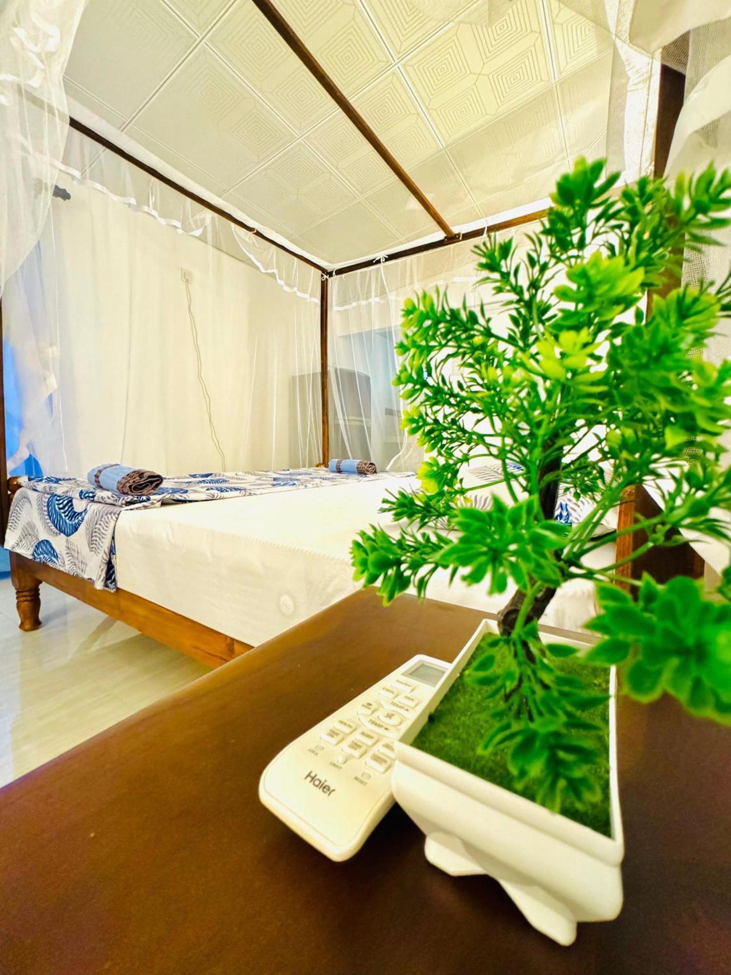 Nethmi Homestay & Restaurant Tangalle Oda fotoğraf