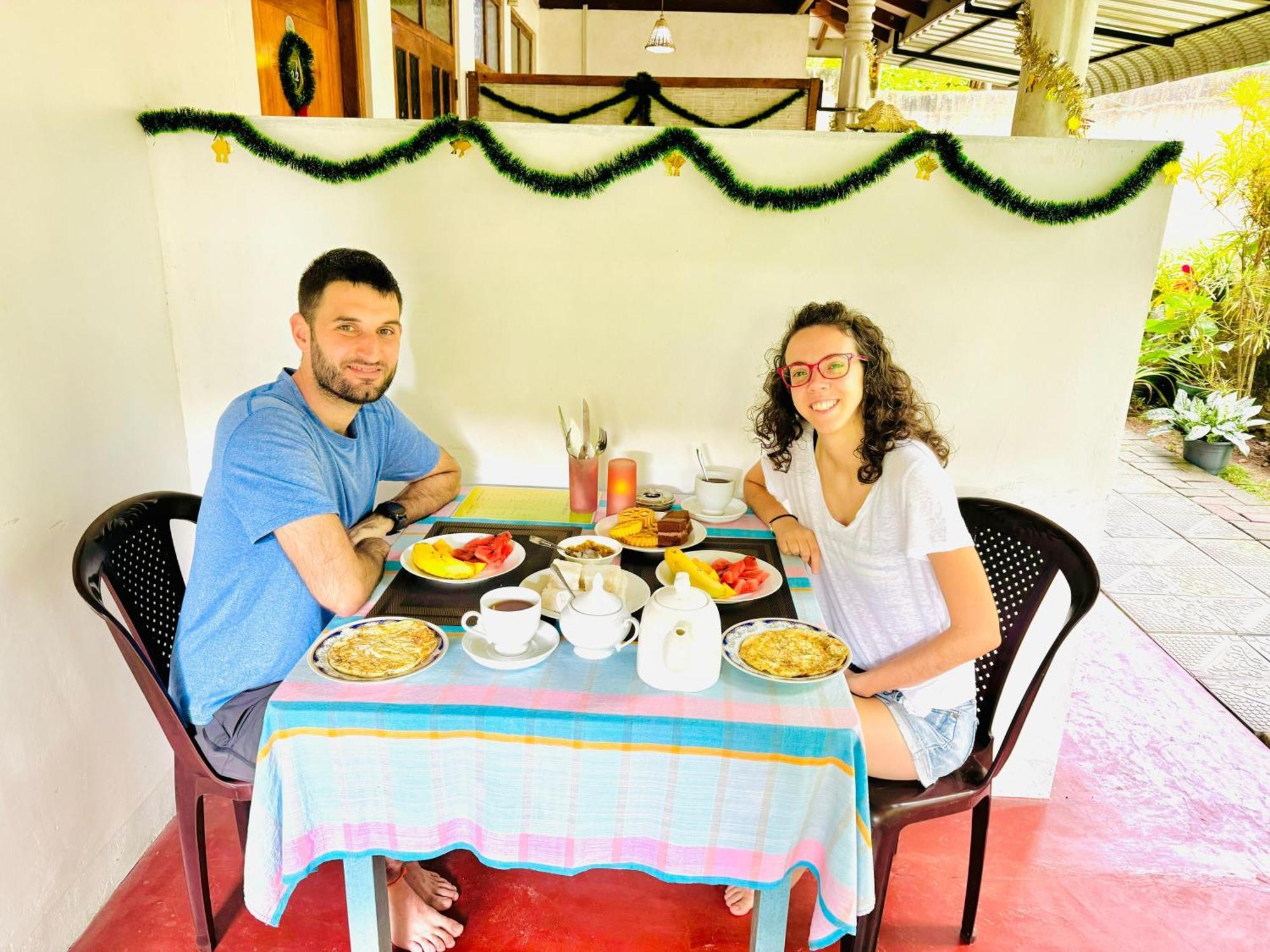 Nethmi Homestay & Restaurant Tangalle Dış mekan fotoğraf