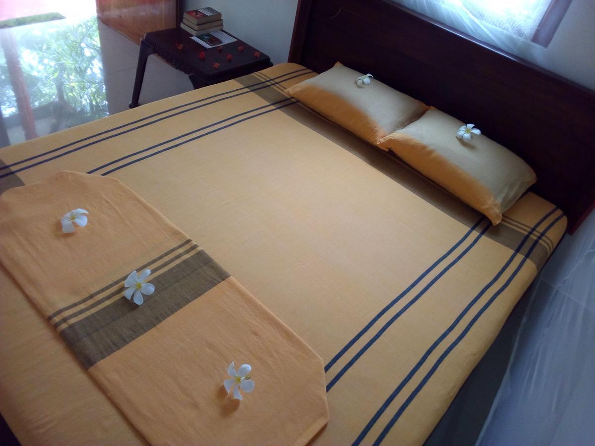 Nethmi Homestay & Restaurant Tangalle Oda fotoğraf