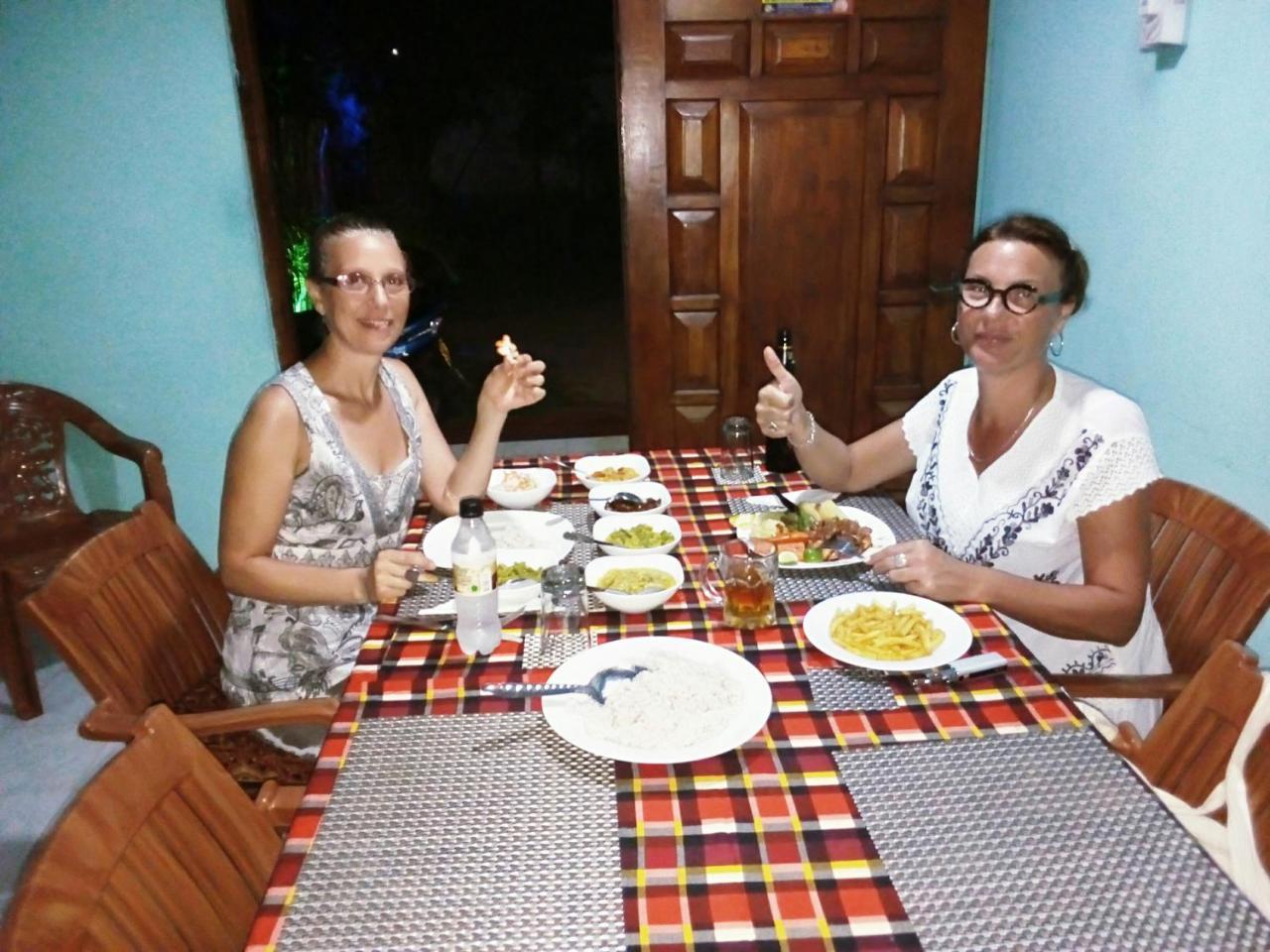 Nethmi Homestay & Restaurant Tangalle Dış mekan fotoğraf