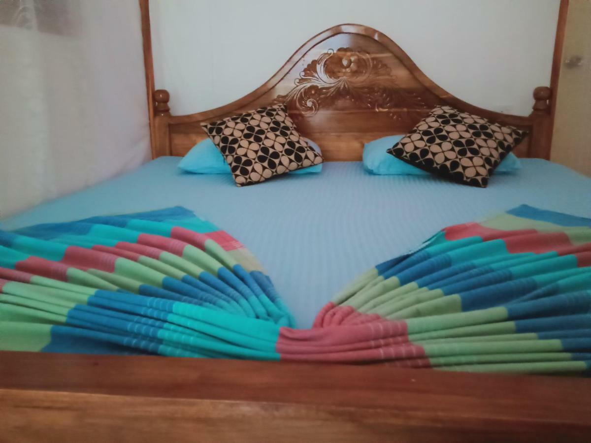 Nethmi Homestay & Restaurant Tangalle Dış mekan fotoğraf